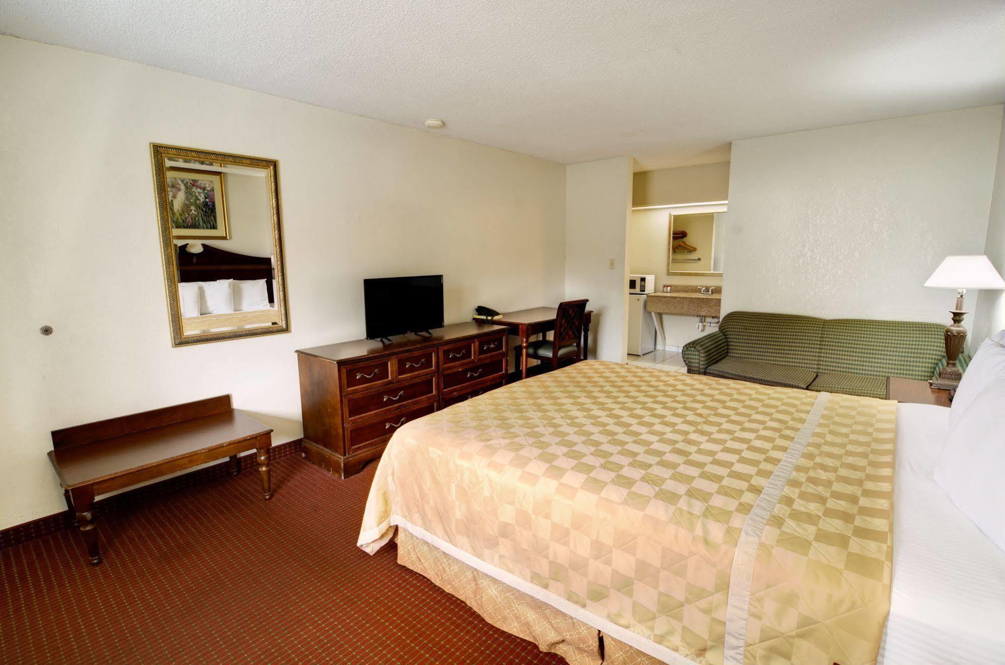 Key West Inn - Newport News Exteriör bild